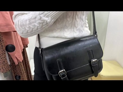 ❤️ Javna masturbacija mlade kurbe FeralBerry z dildom v garderobi ❤️ Slute na sl.full-porner.ru ❌❤
